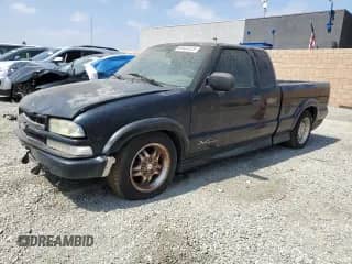 2002 Chevrolet S-10 LS с VIN 1GCCS19W328177540, выставлен на аукционе Copart как лот 65834525 с пробегом 216 167 миль миль и Чистый • Clean title. История ставок и продаж доступна на DreamBid. Изображение 1.