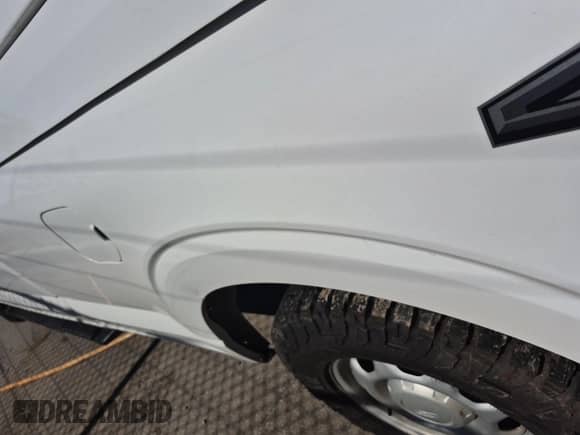 2022 Ford F-150 XL z VIN 1FTFX1E56NKE10474, wystawiony jako IAAI lot #43610339 z przebiegiem 42 801 mil mil oraz . Historia ofert i sprzedaży dostępna na DreamBid. Obrazek 6.