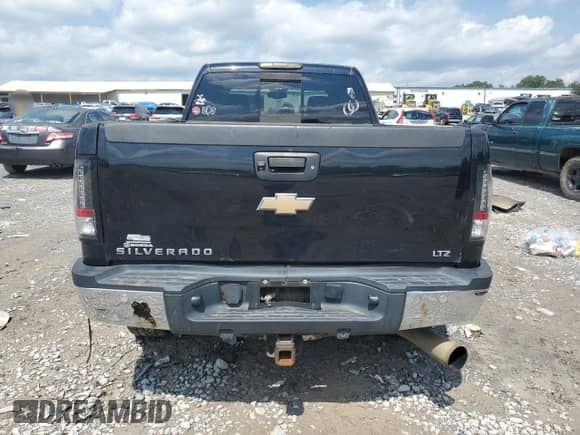 2009 Chevrolet Silverado 2500HD LTZ с VIN 1GCHK63689F106965, выставлен на аукционе Copart как лот 71518925 с пробегом 146 489 миль миль и Списание • Salvage title. История ставок и продаж доступна на DreamBid. Изображение 6.