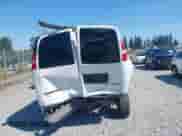 2006 Chevrolet Express Cargo z VIN 1GCGG25V261196973, wystawiony jako IAAI lot #42815535 z przebiegiem 224 942 mil mil oraz . Historia ofert i sprzedaży dostępna na DreamBid. Obrazek 16.