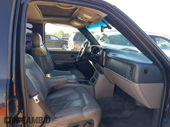 2002 Chevrolet Tahoe Z71 с VIN 1GNEK13ZX2R275185, выставлен на аукционе IAAI как лот 43412229 с пробегом 235 789 миль миль и . История ставок и продаж доступна на DreamBid. Изображение 5.
