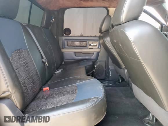 2011 Ram 1500 SLT z VIN 1D7RB1CT6BS500657, wystawiony jako Copart lot #69872475 z przebiegiem Nie podano mil oraz Szkoda całkowita • Salvage title. Historia ofert i sprzedaży dostępna na DreamBid. Obrazek 10.