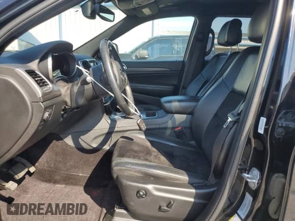 2018 Jeep Grand Cherokee Laredo E z VIN 1C4RJFAG6JC102552, wystawiony jako Copart lot #82372595 z przebiegiem 122 517 mil mil oraz Czysty tytuł • Clean title. Historia ofert i sprzedaży dostępna na DreamBid. Obrazek 7.