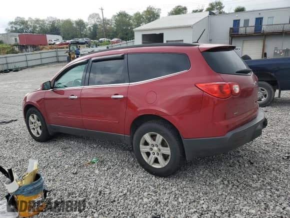 2012 Chevrolet Traverse 1LT z VIN 1GNKVGED2CJ345468, wystawiony jako Copart lot #81432825 z przebiegiem 260 146 mil mil oraz Szkoda całkowita • Salvage title. Historia ofert i sprzedaży dostępna na DreamBid. Obrazek 2.