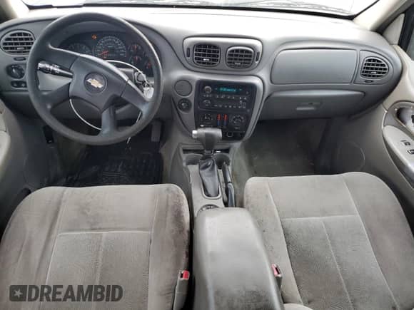 2007 Chevrolet TrailBlazer LS с VIN 1GNDS13S272106177, выставлен на аукционе Copart как лот 85319135 с пробегом 203 292 миль миль и Списание • Salvage title. История ставок и продаж доступна на DreamBid. Изображение 8.