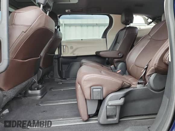 2022 Toyota Sienna Platinum с VIN 5TDESKFCXNS053581, выставлен на аукционе Copart как лот 84613305 с пробегом 40 898 миль миль и Списание • Salvage title. История ставок и продаж доступна на DreamBid. Изображение 11.