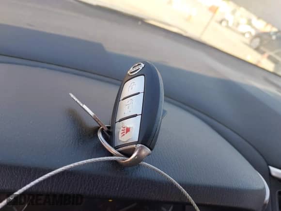 2016 Nissan Pathfinder S z VIN 5N1AR2MN9GC622533, wystawiony jako IAAI lot #42235750 z przebiegiem 170 476 mil mil oraz . Historia ofert i sprzedaży dostępna na DreamBid. Obrazek 11.