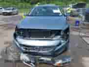 2017 Volvo S60 Inscription z VIN LYV402TK5HB196218, wystawiony jako IAAI lot #42330936 z przebiegiem 111 608 mil mil oraz . Historia ofert i sprzedaży dostępna na DreamBid. Obrazek 13.