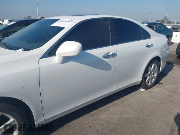 2007 Lexus ES 330 с VIN JTHBJ46G072105233, выставлен на аукционе IAAI как лот 43235681 с пробегом 173 139 миль миль и . История ставок и продаж доступна на DreamBid. Изображение 6.