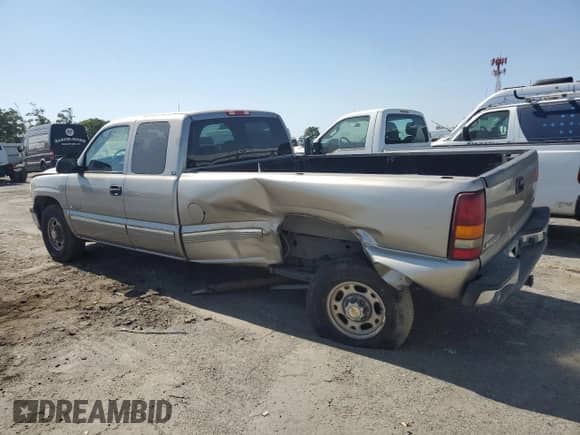 2000 Chevrolet Silverado 2500 LS с VIN 1GCGC29U3YE181570, выставлен на аукционе Copart как лот 62145615 с пробегом 300 250 миль миль и Списание • Salvage title. История ставок и продаж доступна на DreamBid. Изображение 2.