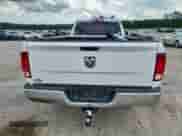 2018 Ram 1500 Tradesman z VIN 3C6JR6DG9JG186064, wystawiony jako Copart lot #63683485 z przebiegiem 160 406 mil mil oraz Szkoda całkowita • Salvage title. Historia ofert i sprzedaży dostępna na DreamBid. Obrazek 6.