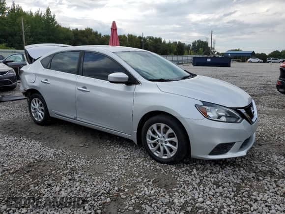 2017 Nissan Sentra S z VIN 3N1AB7AP2HY296100, wystawiony jako Copart lot #70652265 z przebiegiem 130 569 mil mil oraz Szkoda całkowita • Salvage title. Historia ofert i sprzedaży dostępna na DreamBid. Obrazek 4.