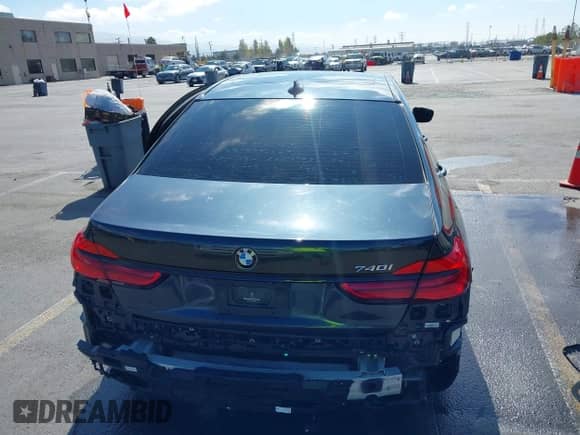 2019 BMW 7 Series 740i с VIN WBA7E2C57KB454950, выставлен на аукционе IAAI как лот 43163381 с пробегом 100 798 миль миль и . История ставок и продаж доступна на DreamBid. Изображение 15.