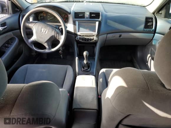 2007 Honda Accord VP с VIN 1HGCM55117A064117, выставлен на аукционе Copart как лот 66365895 с пробегом 241 046 миль миль и Списание • Salvage title. История ставок и продаж доступна на DreamBid. Изображение 8.