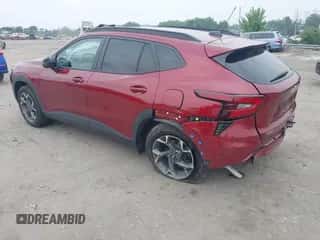 2025 Chevrolet Trax LT with VIN KL77LHEP1SC116008, listed as a IAAI auction lot 42925561 with 21,373 mi miles and . Bid and sale history available at DreamBid. Image 3.