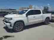 2021 Chevrolet Silverado 1500 RST z VIN 3GCPWDED0MG376506, wystawiony jako Copart lot #66564565 z przebiegiem 104 707 mil mil oraz Szkoda całkowita • Salvage title. Historia ofert i sprzedaży dostępna na DreamBid. Obrazek 1.
