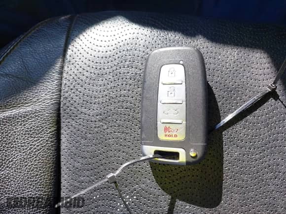 2013 Hyundai Elantra GLS with VIN KMHDH4AE2DU939091, listed as a IAAI auction lot 43188117 with 81,268 mi miles and . Bid and sale history available at DreamBid. Image 11.