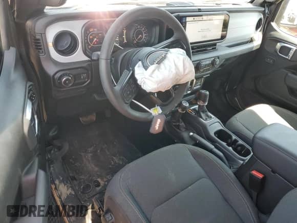 2025 Jeep Wrangler Sport с VIN 1C4PJXAN2SW590037, выставлен на аукционе Copart как лот 65510945 с пробегом 1 994 миль миль и Списание • Salvage title. История ставок и продаж доступна на DreamBid. Изображение 8.