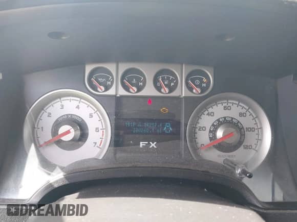 2010 Ford F-150 XL с VIN 1FTFW1EV9AFA30325, выставлен на аукционе IAAI как лот 43300896 с пробегом Не указан миль и . История ставок и продаж доступна на DreamBid. Изображение 7.