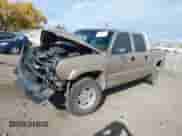 2005 Chevrolet Silverado 1500HD LS с VIN 1GCGK13U75F937557, выставлен на аукционе IAAI как лот 40634385 с пробегом 187 292 миль миль и . История ставок и продаж доступна на DreamBid. Изображение 2.