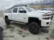 2018 Chevrolet Silverado 3500HD LTZ с VIN 1GC4K0EY2JF107169, выставлен на аукционе Copart как лот 48337345 с пробегом 124 846 миль миль и Списание • Salvage title. История ставок и продаж доступна на DreamBid. Изображение 4.