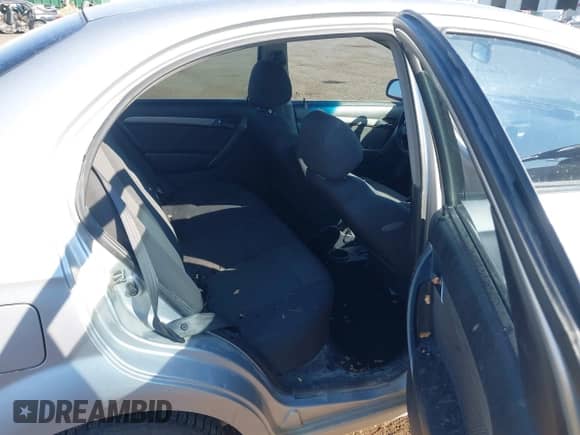 2007 Chevrolet Aveo LS with VIN KL1TD56677B151577, listed as a IAAI auction lot 43303539 with 146,511 mi miles and . Bid and sale history available at DreamBid. Image 8.