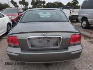 2003 Hyundai Sonata GLS z VIN KMHWF35HX3A866677, wystawiony jako Copart lot #74620514 z przebiegiem Nie podano mil oraz Szkoda całkowita • Salvage title. Historia ofert i sprzedaży dostępna na DreamBid. Obrazek 6.