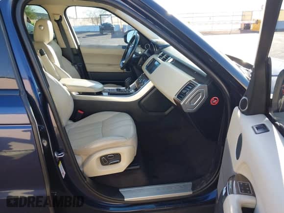 2014 Land Rover Range Rover Sport HSE with VIN SALWR2WF6EA341629, listed as a IAAI auction lot 43444101 with 127,896 mi miles and . Bid and sale history available at DreamBid. Image 5.