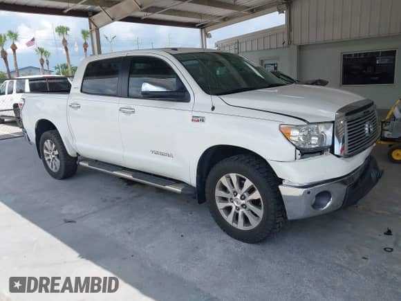 2013 Toyota Tundra Limited с VIN 5TFHW5F15DX321804, выставлен на аукционе IAAI как лот 42903708 с пробегом 114 587 миль миль и . История ставок и продаж доступна на DreamBid. Изображение 1.