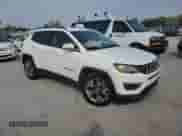 2019 Jeep Compass Limited z VIN 3C4NJCCB3KT814814, wystawiony jako Copart lot #81317435 z przebiegiem 129 431 mil mil oraz Szkoda całkowita • Salvage title. Historia ofert i sprzedaży dostępna na DreamBid. Obrazek 4.