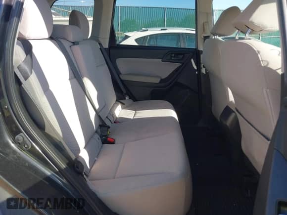 2018 Subaru Forester Premium z VIN JF2SJAGC4JH471942, wystawiony jako IAAI lot #43342248 z przebiegiem 119 890 mil mil oraz . Historia ofert i sprzedaży dostępna na DreamBid. Obrazek 8.