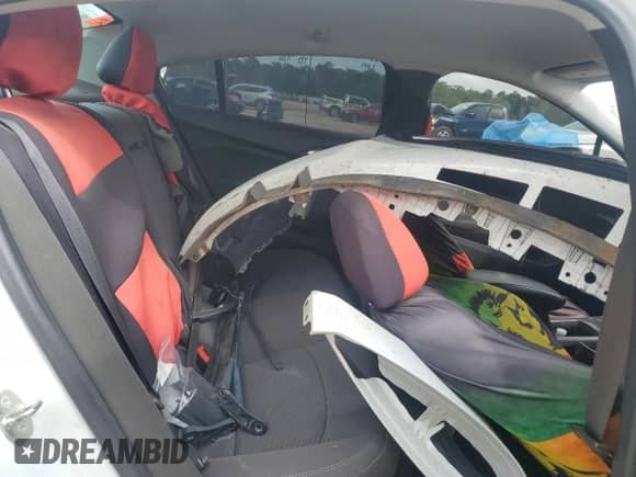 2019 Chevrolet Cruze LT z VIN 1G1BE5SM1K7139967, wystawiony jako Copart lot #67619465 z przebiegiem 108 562 mil mil oraz Szkoda całkowita • Salvage title. Historia ofert i sprzedaży dostępna na DreamBid. Obrazek 10.