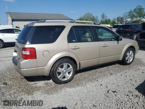 2006 Ford Freestyle Limited with VIN 1FMDK061X6GA44921, listed as a Copart auction lot 54735035 with 109,300 mi miles and Non repairable. Bid and sale history available at DreamBid. Image 3.