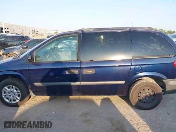 2005 Dodge Caravan SE with VIN 1D4GP25R75B306088, listed as a IAAI auction lot 42792106 with 81,827 mi miles and . Bid and sale history available at DreamBid. Image 14.
