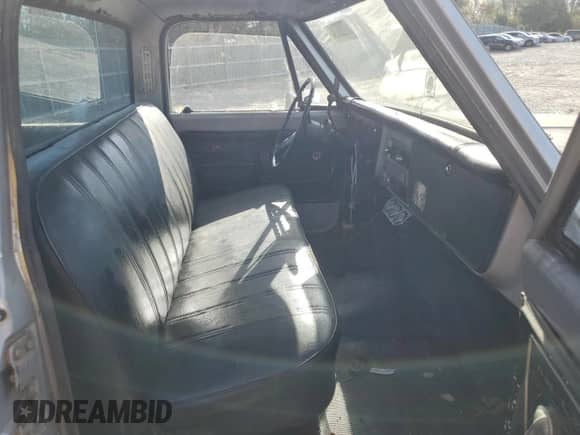 1970 Chevrolet Silverado 1500 z VIN CE140Z128055, wystawiony jako Copart lot #80242174 z przebiegiem 12 859 mil mil oraz Czysty tytuł • Clean title. Historia ofert i sprzedaży dostępna na DreamBid. Obrazek 5.