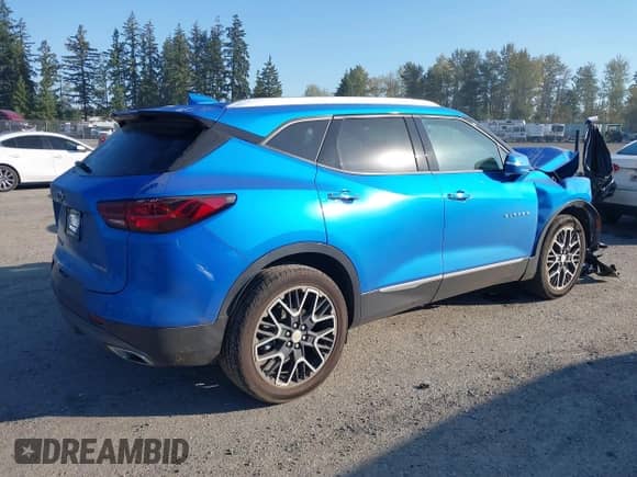 2024 Chevrolet Blazer Premier with VIN 3GNKBLRSXRS272089, listed as a IAAI auction lot 43369367 with 4,510 mi miles and . Bid and sale history available at DreamBid. Image 4.