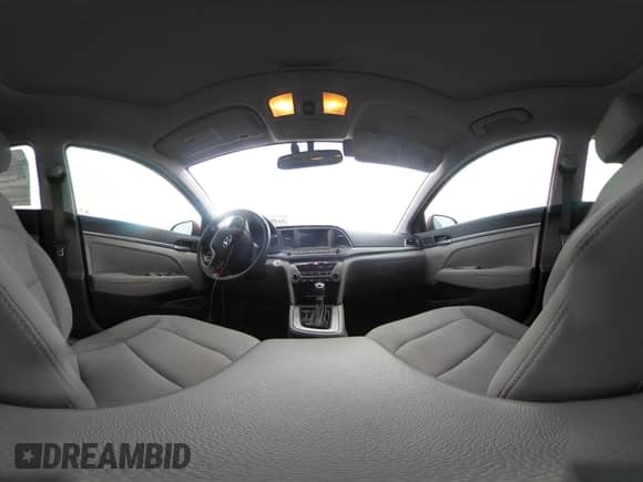 2018 Hyundai Elantra SEL с VIN 5NPD84LF3JH335033, выставлен на аукционе IAAI как лот 41496254 с пробегом 83 021 миль миль и . История ставок и продаж доступна на DreamBid. Изображение 19.