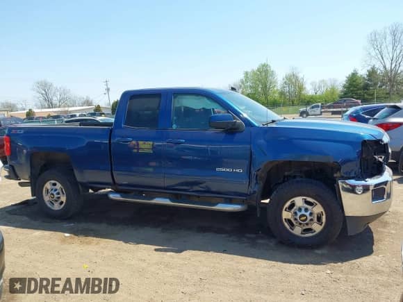 2016 Chevrolet Silverado 2500HD LT z VIN 1GC2KVEG0GZ312072, wystawiony jako IAAI lot #42103913 z przebiegiem 159 144 mil mil oraz . Historia ofert i sprzedaży dostępna na DreamBid. Obrazek 13.