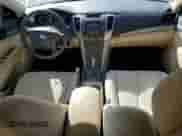 2010 Hyundai Sonata GLS с VIN 5NPET4ACXAH584666, выставлен на аукционе Copart как лот 84888425 с пробегом 177 524 миль миль и Списание • Salvage title. История ставок и продаж доступна на DreamBid. Изображение 8.