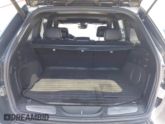 2018 Jeep Grand Cherokee Trailhawk z VIN 1C4RJFLG7JC418832, wystawiony jako IAAI lot #42484877 z przebiegiem 139 331 mil mil oraz . Historia ofert i sprzedaży dostępna na DreamBid. Obrazek 17.