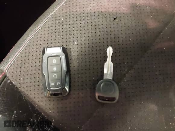 2008 Saturn VUE z VIN 3GSDL03728S670269, wystawiony jako IAAI lot #42198791 z przebiegiem 167 643 mil mil oraz . Historia ofert i sprzedaży dostępna na DreamBid. Obrazek 11.