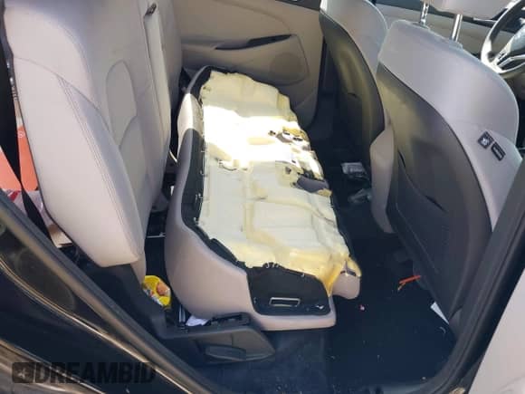 2020 Hyundai Tucson Value с VIN KM8J3CA45LU102868, выставлен на аукционе IAAI как лот 42936952 с пробегом 75 588 миль миль и . История ставок и продаж доступна на DreamBid. Изображение 8.