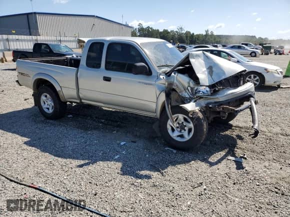 2004 Toyota Tacoma with VIN 5TEWN72N44Z416717, listed as a Copart auction lot 80194585 with Not provided miles and Salvage title. Bid and sale history available at DreamBid. Image 4.