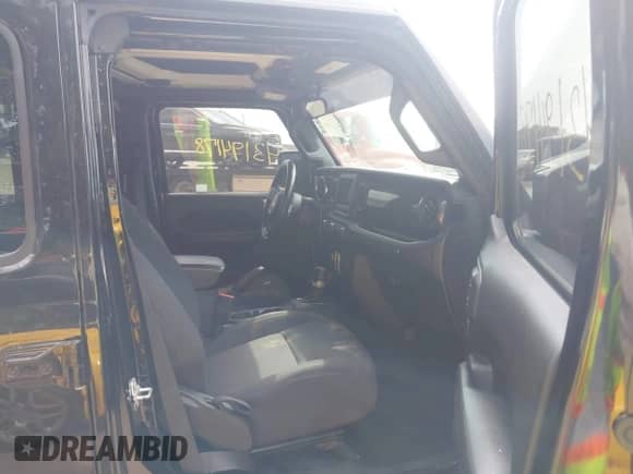 2021 Jeep Wrangler Unlimited 80th Anniversary with VIN 1C4HJXDG6MW662281, listed as a IAAI auction lot 43194178 with 52,603 mi miles and . Bid and sale history available at DreamBid. Image 5.