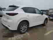 2024 Mazda CX-5 S Preferred z VIN JM3KFBCL6R0527540, wystawiony jako Copart lot #71773485 z przebiegiem 13 959 mil mil oraz Szkoda całkowita • Salvage title. Historia ofert i sprzedaży dostępna na DreamBid. Obrazek 3.