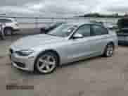 2015 BMW 3 Series 328i z VIN WBA3C1C51FK124273, wystawiony jako Copart lot #86590005 z przebiegiem 88 690 mil mil oraz Szkoda całkowita • Salvage title. Historia ofert i sprzedaży dostępna na DreamBid. Obrazek 1.