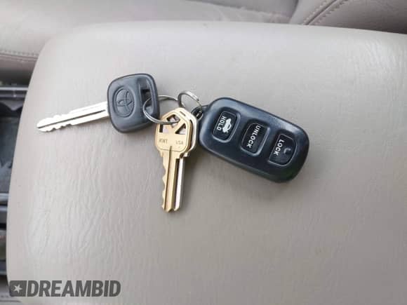 2005 Toyota Camry STD with VIN 4T1BE32K55U060541, listed as a IAAI auction lot 42962839 with 311,006 mi miles and . Bid and sale history available at DreamBid. Image 11.