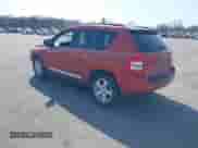 2010 Jeep Compass Latitude с VIN 1J4NF1FB6AD620326, выставлен на аукционе IAAI как лот 41779502 с пробегом 92 550 миль миль и . История ставок и продаж доступна на DreamBid. Изображение 3.