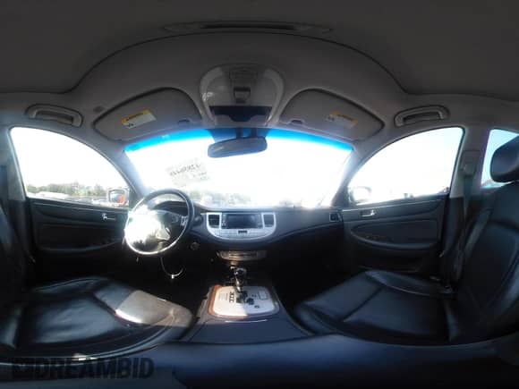 2010 Hyundai Genesis z VIN KMHGC4DE7AU080292, wystawiony jako IAAI lot #42856448 z przebiegiem 167 994 mil mil oraz . Historia ofert i sprzedaży dostępna na DreamBid. Obrazek 18.