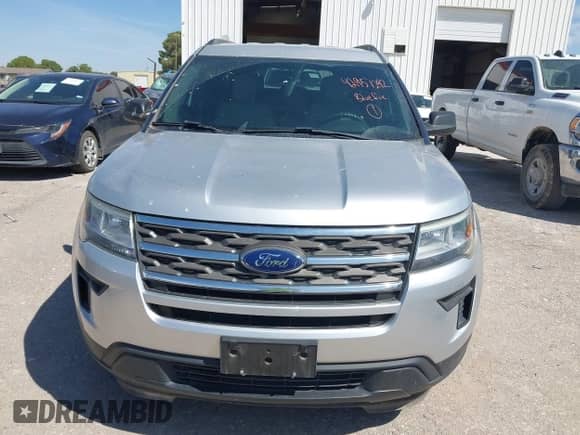 2018 Ford Explorer z VIN 1FM5K7B84JGB30055, wystawiony jako IAAI lot #42951292 z przebiegiem 136 029 mil mil oraz . Historia ofert i sprzedaży dostępna na DreamBid. Obrazek 12.